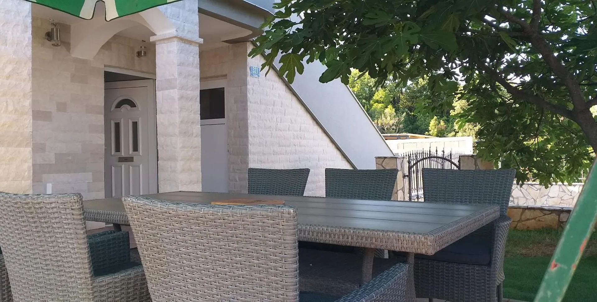 Isolated Apartments With A Parking Space Pavicini, Marcana - 23228 Krnica